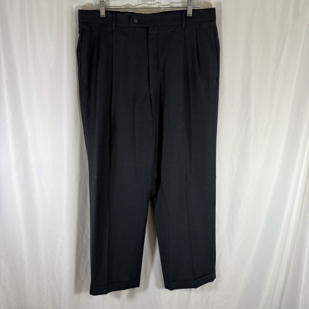 Jos A Bank Dress Pants Men's 36x29 Grey Pleated Front Pockets Straight Leg